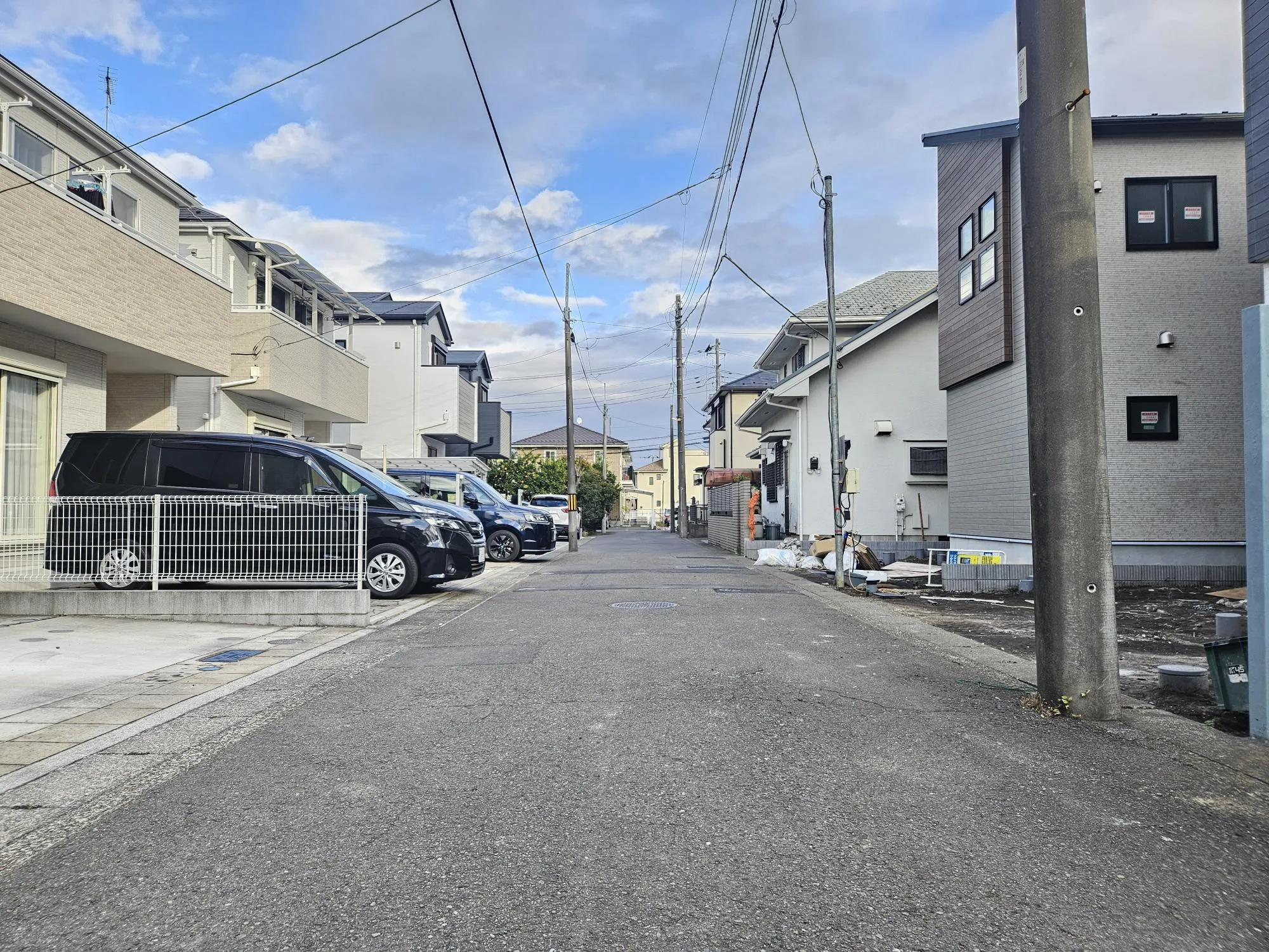 前面道路(北約6.5m公道)