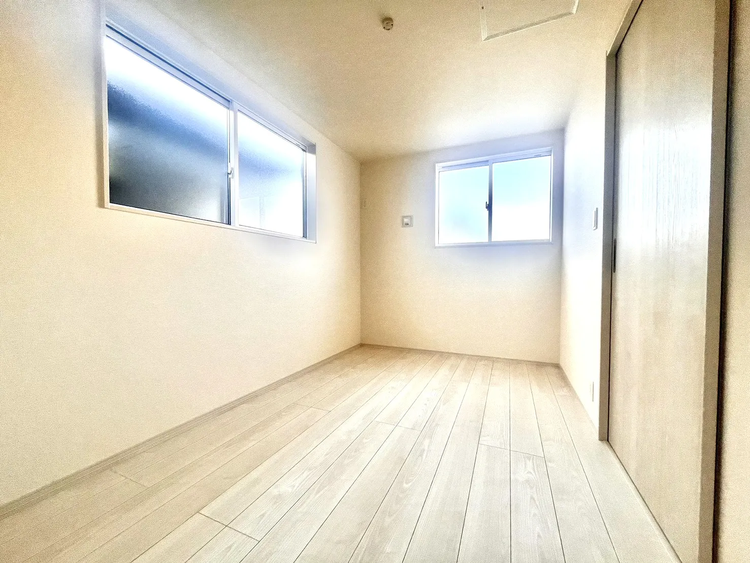 ☆2号棟　3階5.0畳洋室☆