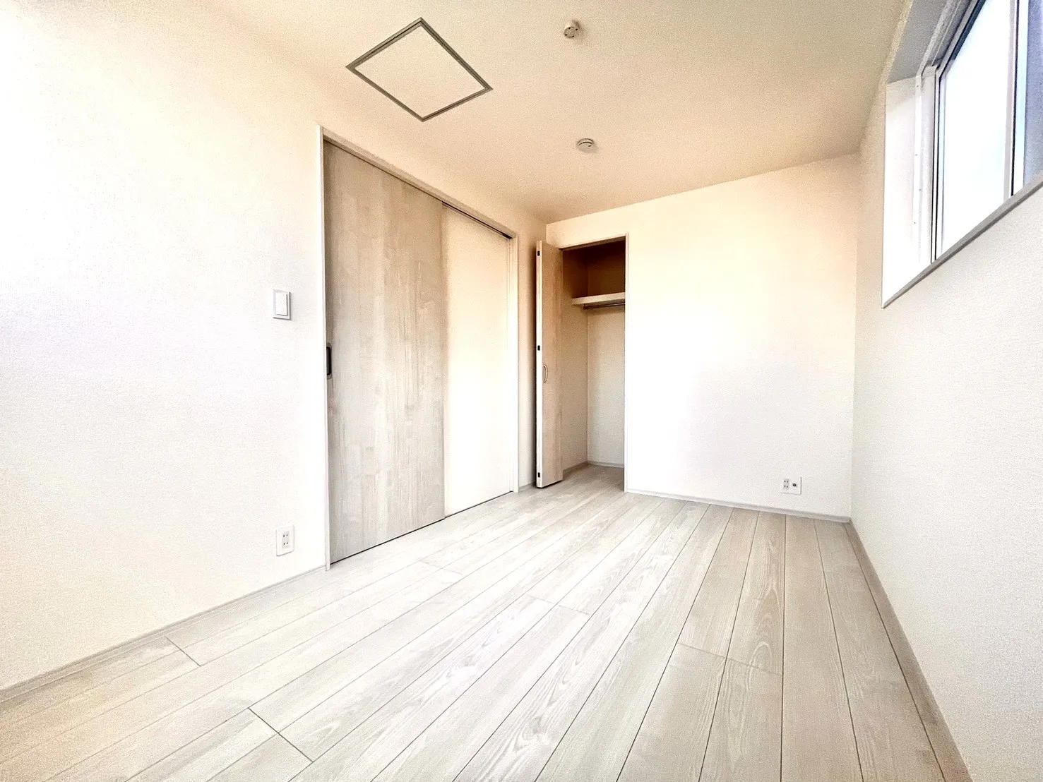 ☆2号棟　3階5.0畳洋室☆