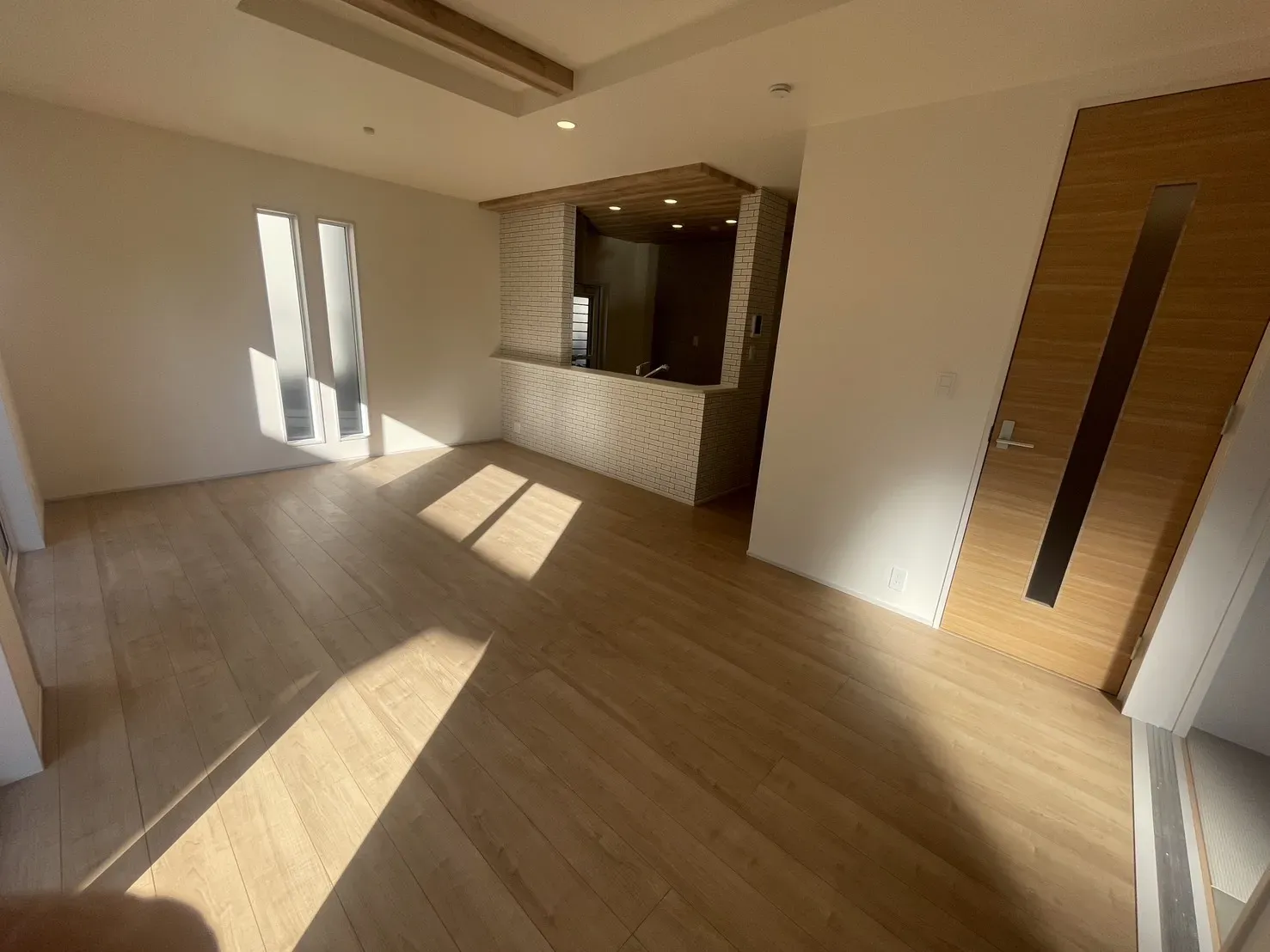 【LDK】
明るいリビングです