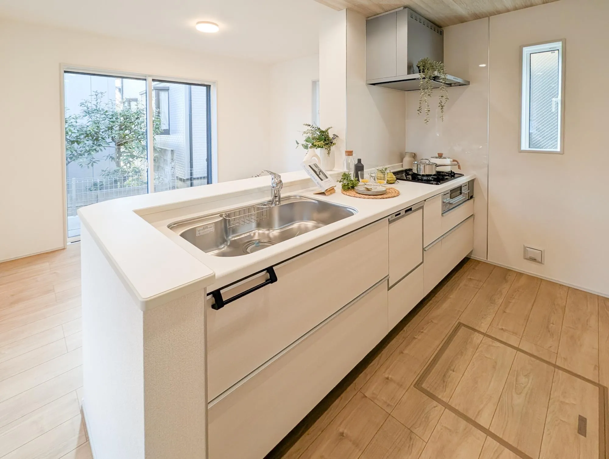 【1階　キッチン】