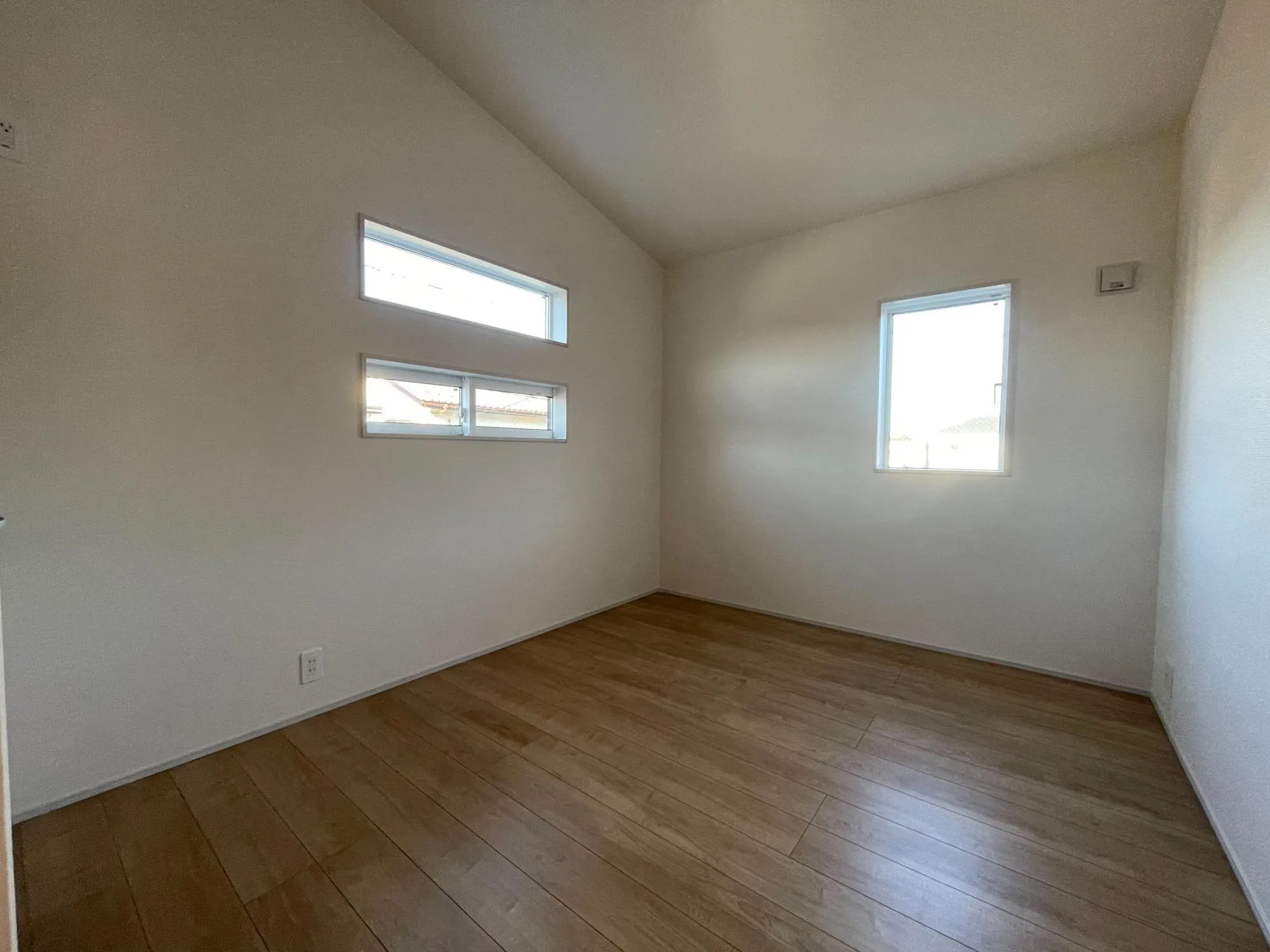 【2階　洋室(5.25帖)】