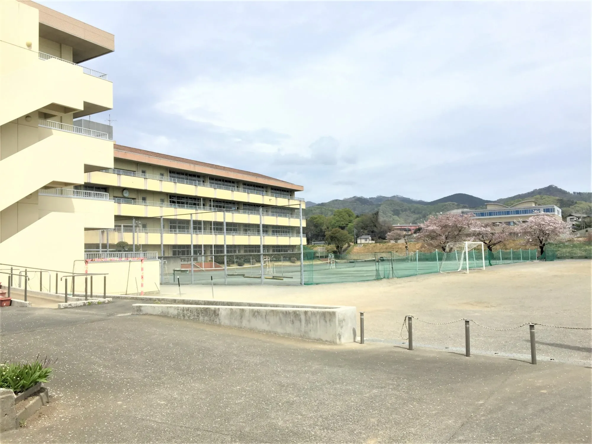 清流中学校