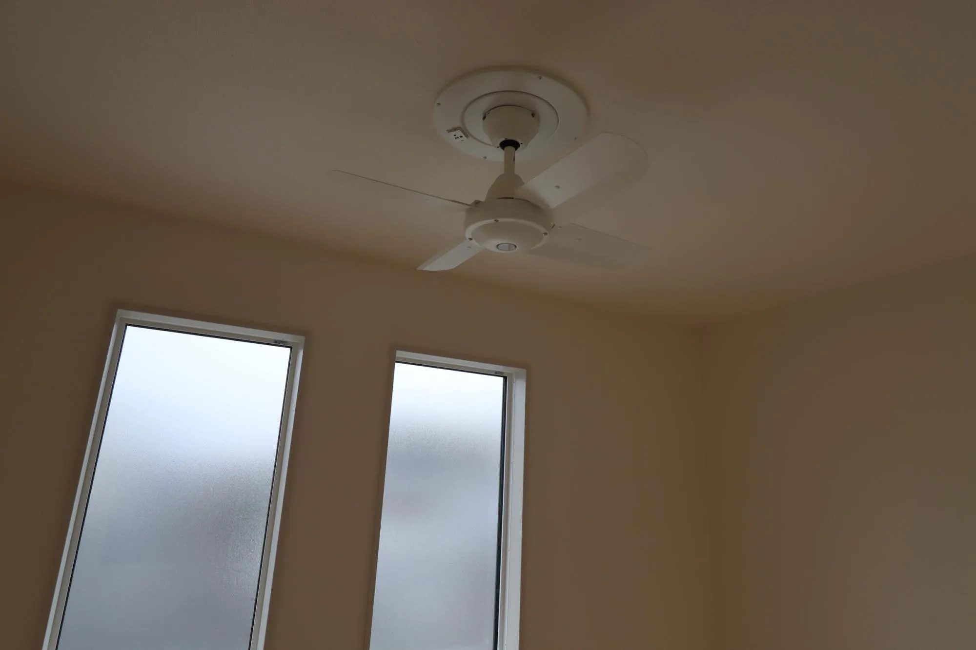 3号棟　リビング吹抜け　ファン