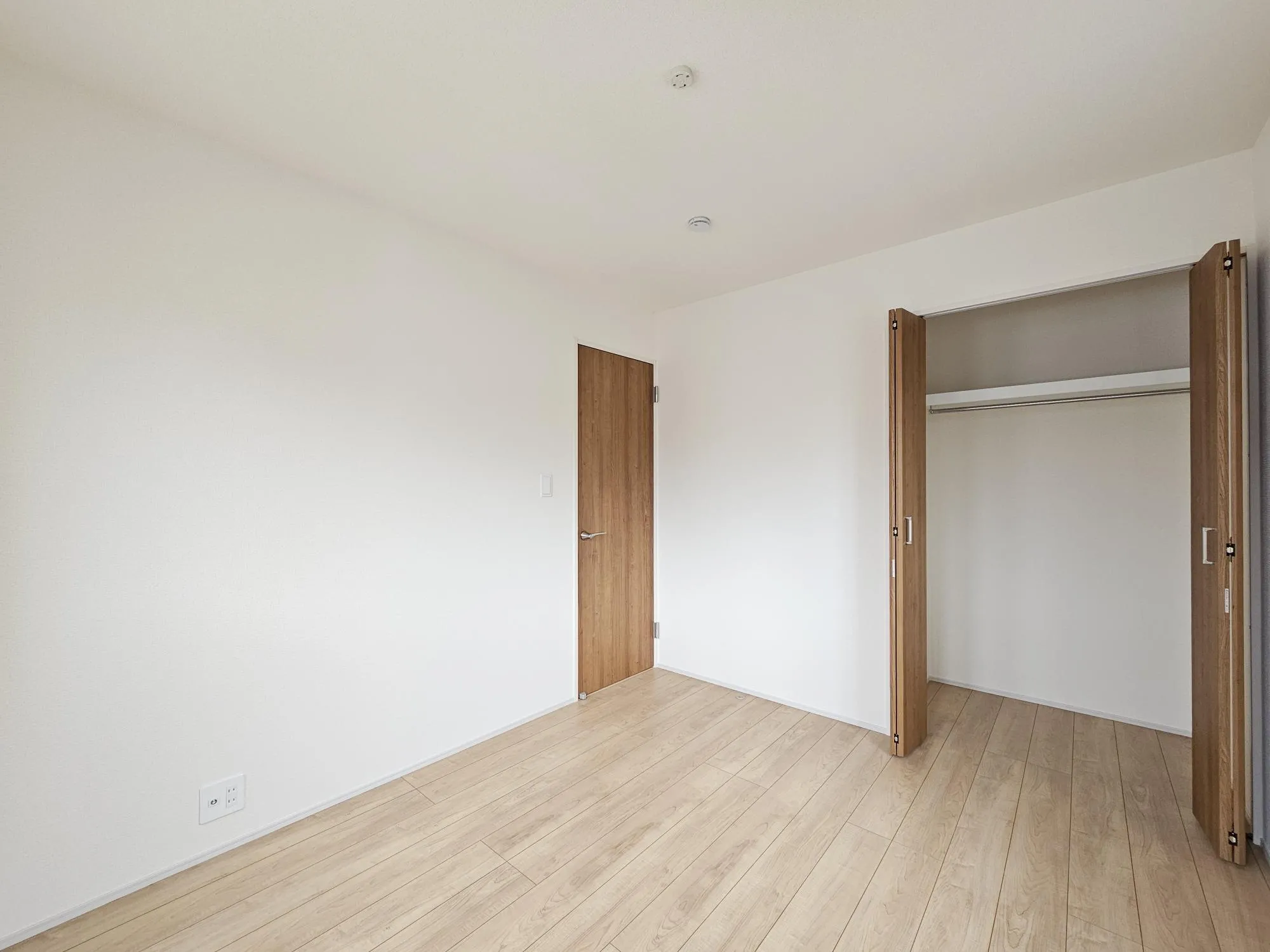 2号棟　洋室②(5.25帖)