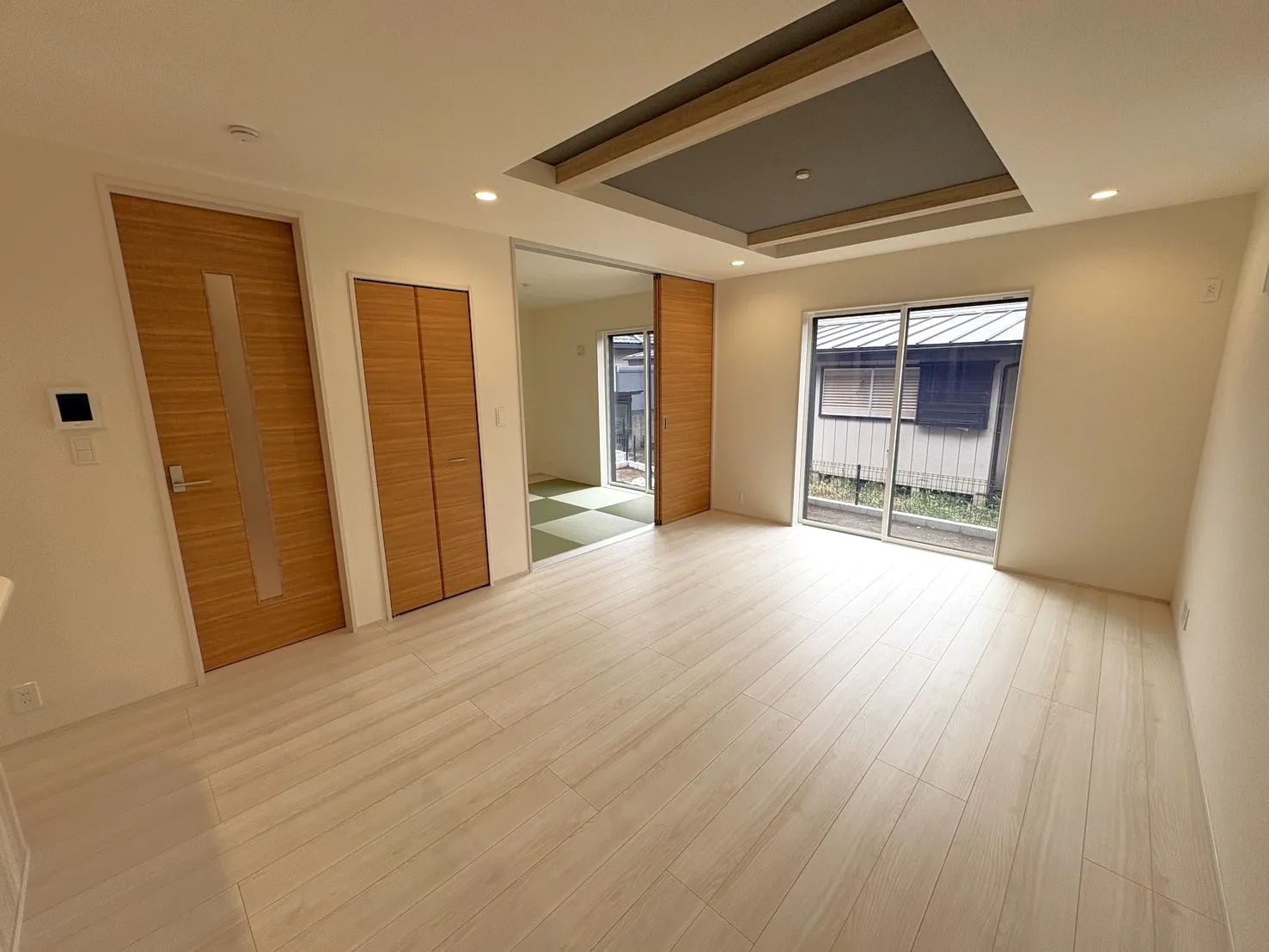 【リビング】日当たり良好なリビングです♪