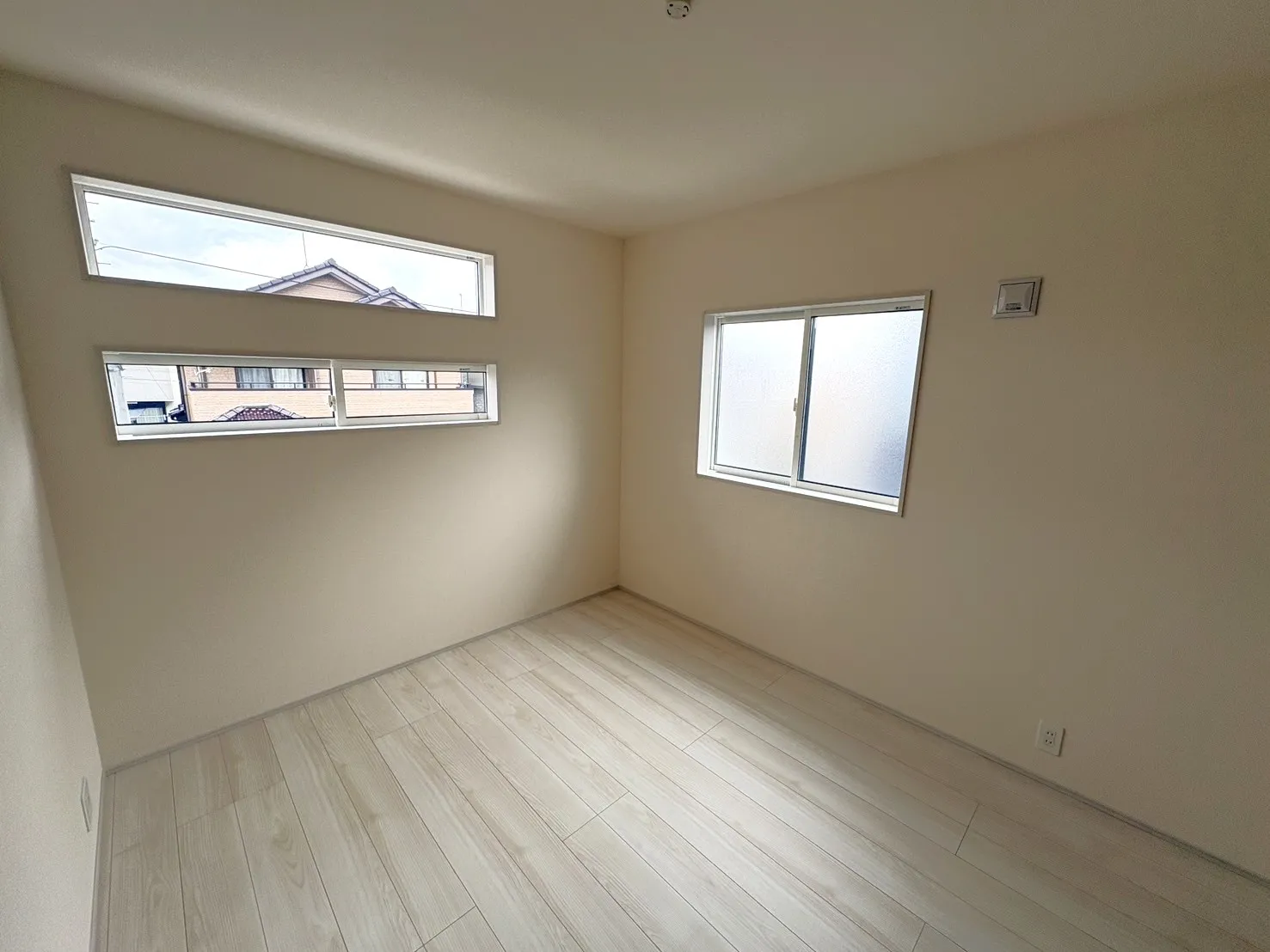 【洋室】使い勝手の良いサイズのお部屋です!様々な用途でご利用できます♪