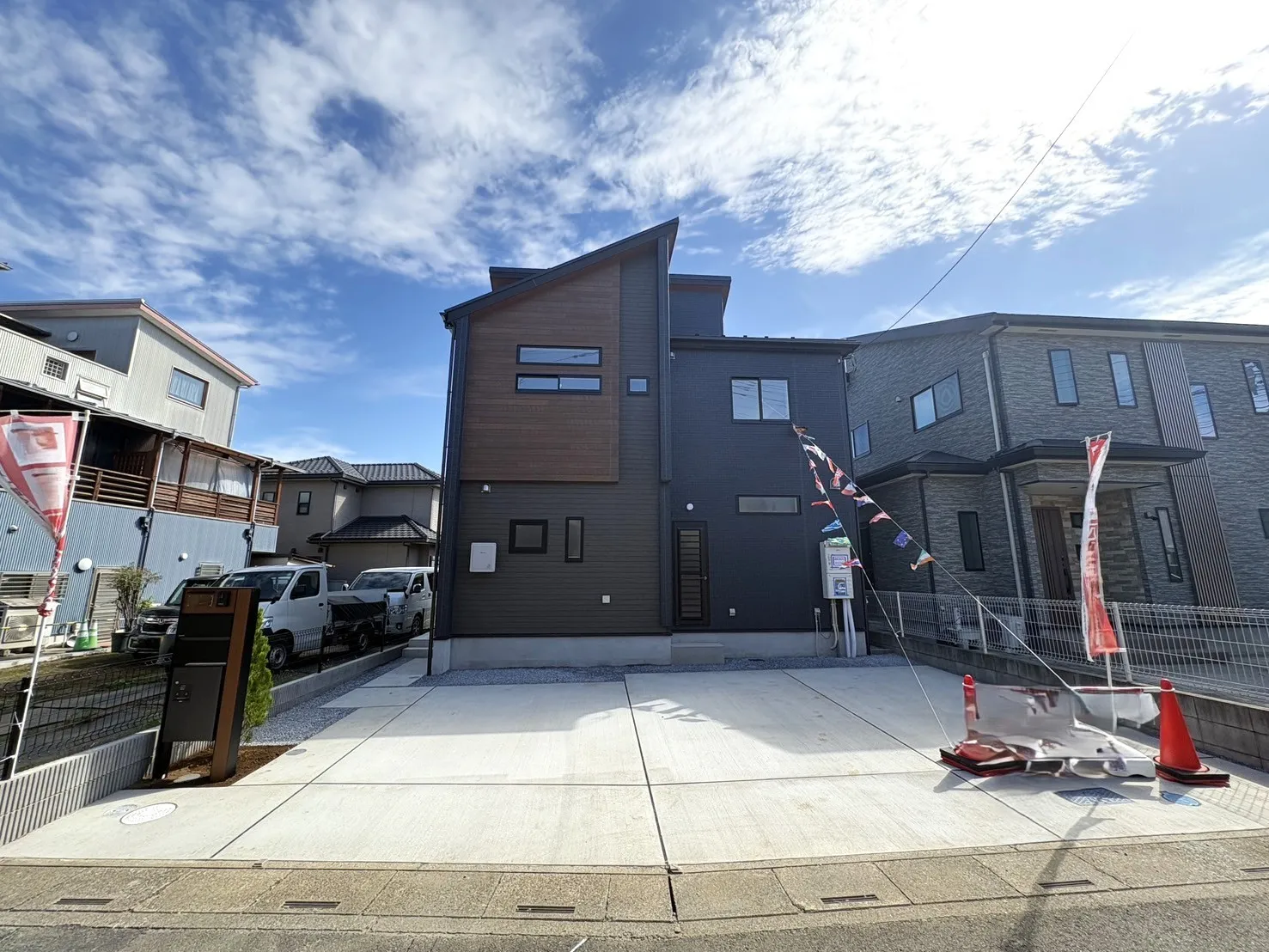 【販売現地】駅、商業施設、公共施設徒歩圏内♪