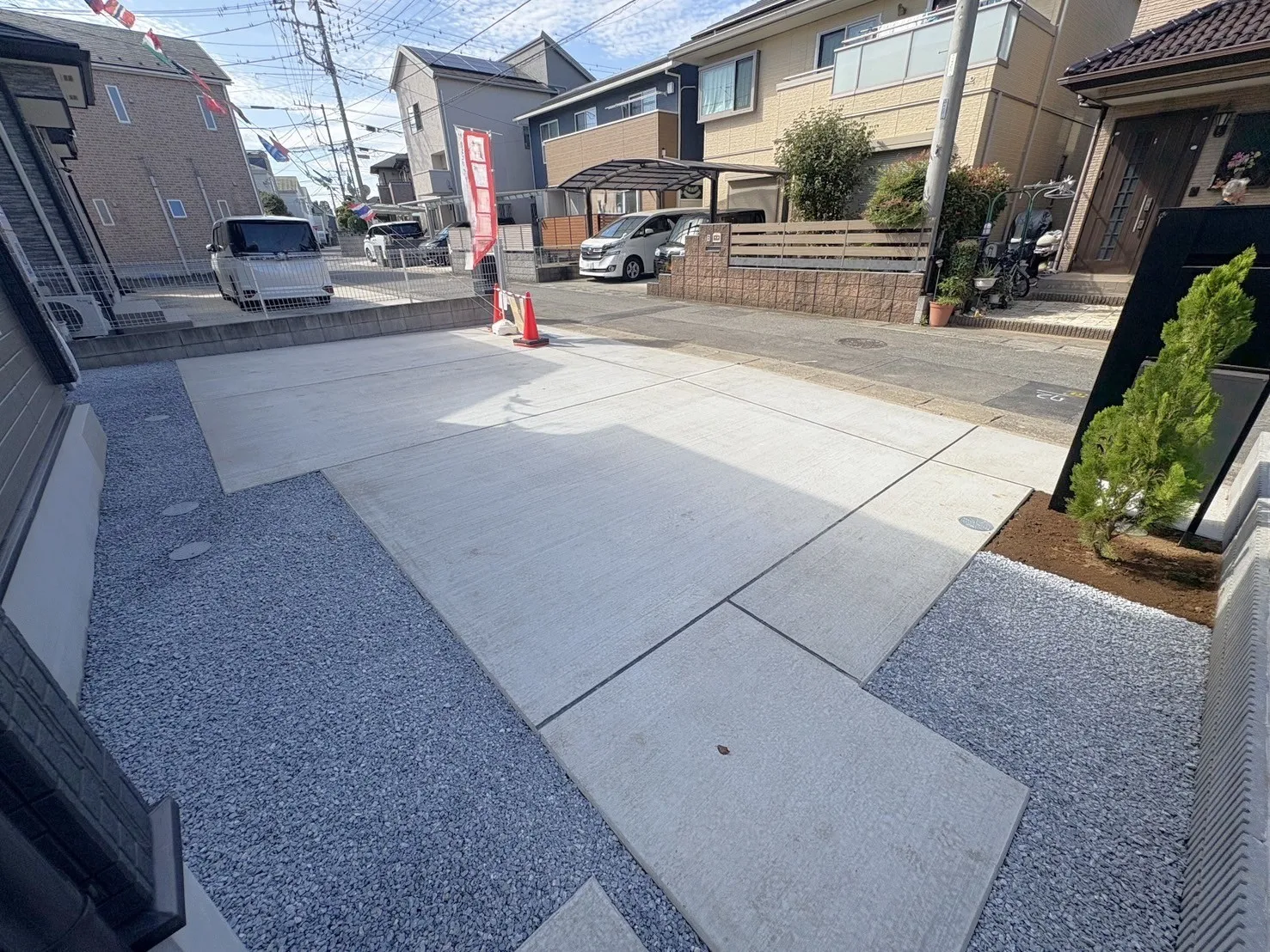 【販売現地】カースペース並列3台確保♪