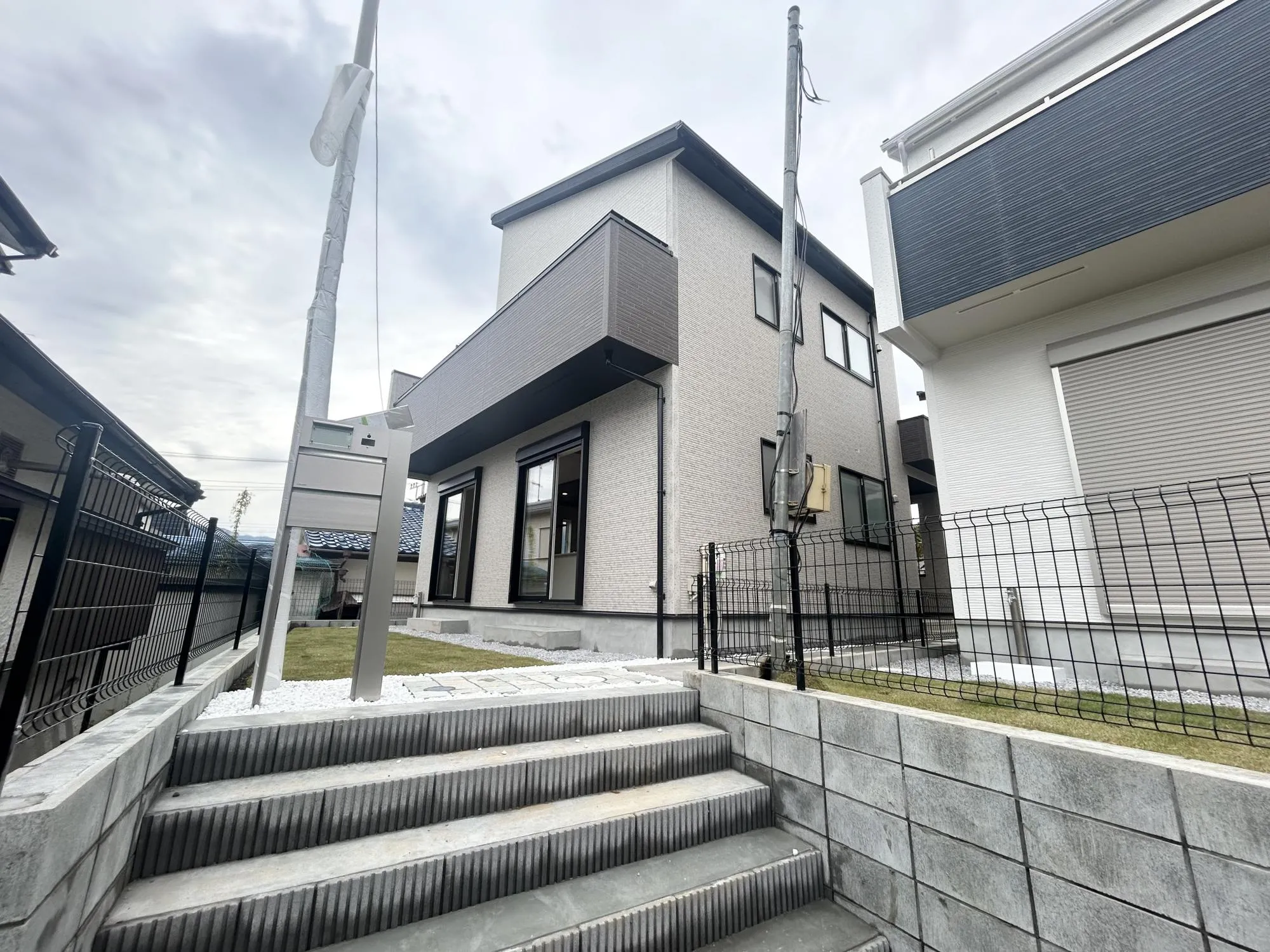 ご自宅近くの完成現場ご案内させていただきます♪