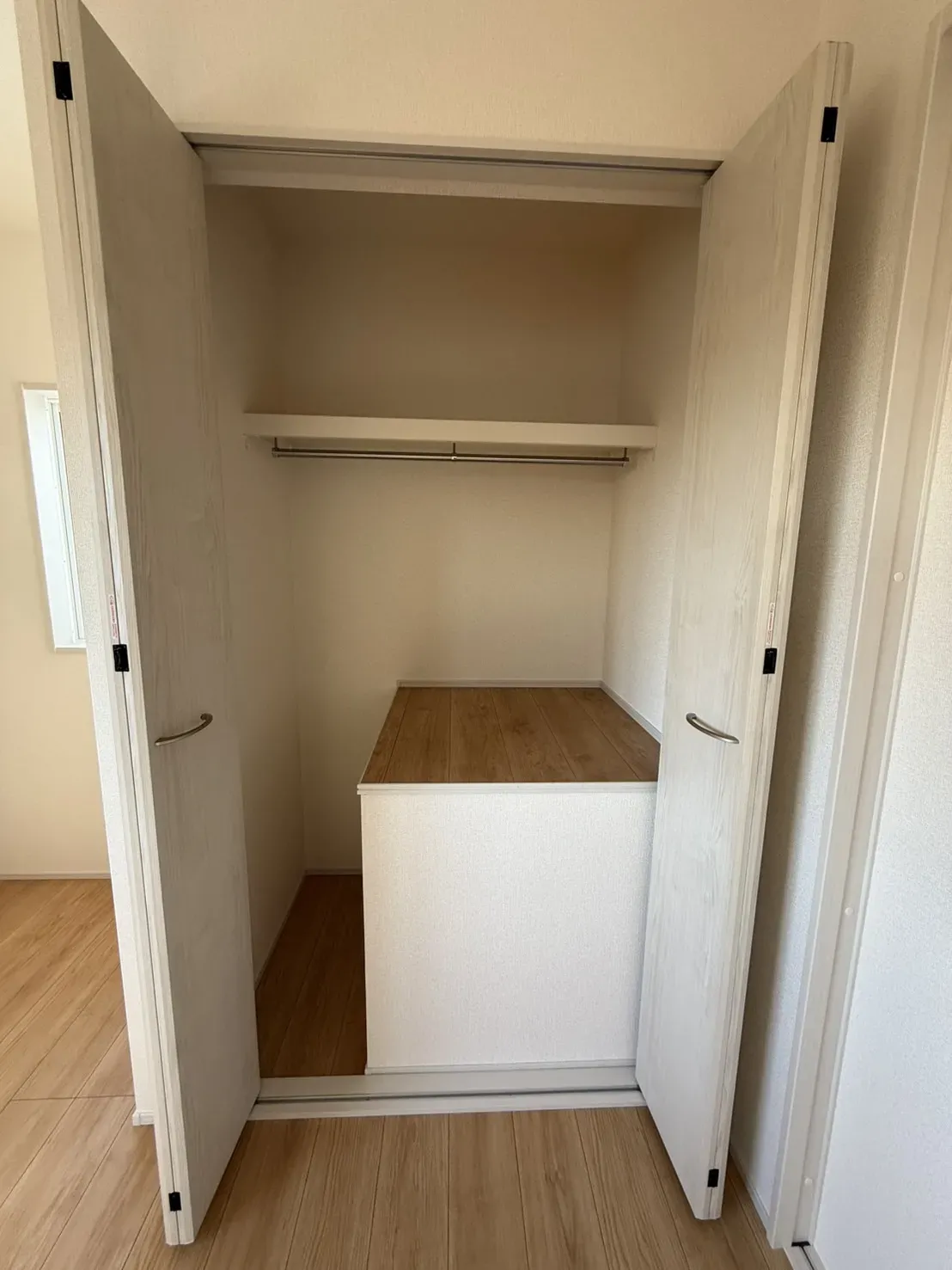 ④2階10.7帖洋室CL