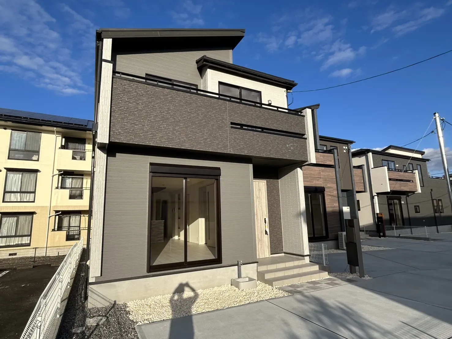 【①号棟外観写真】2025.11.22撮影