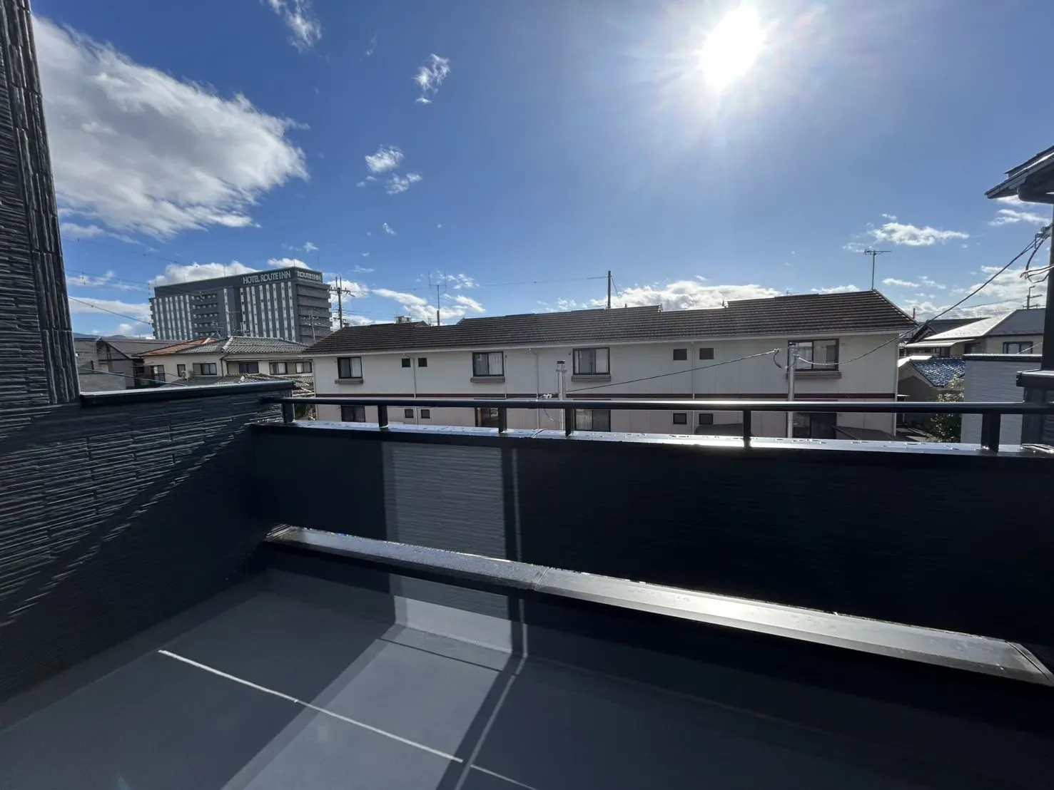 【バルコニー】
