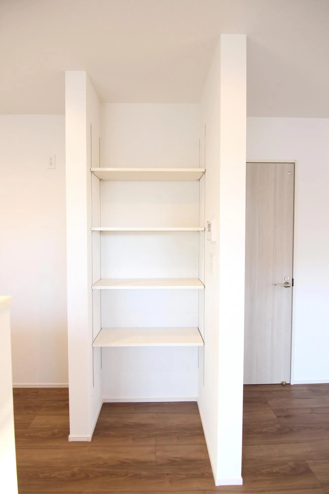 【リビング収納】