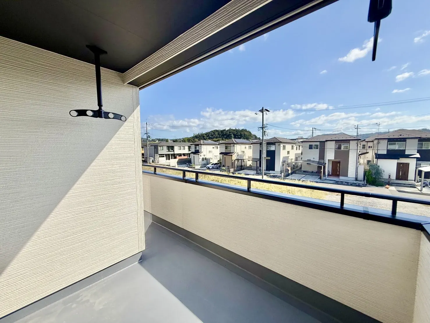 【バルコニー】