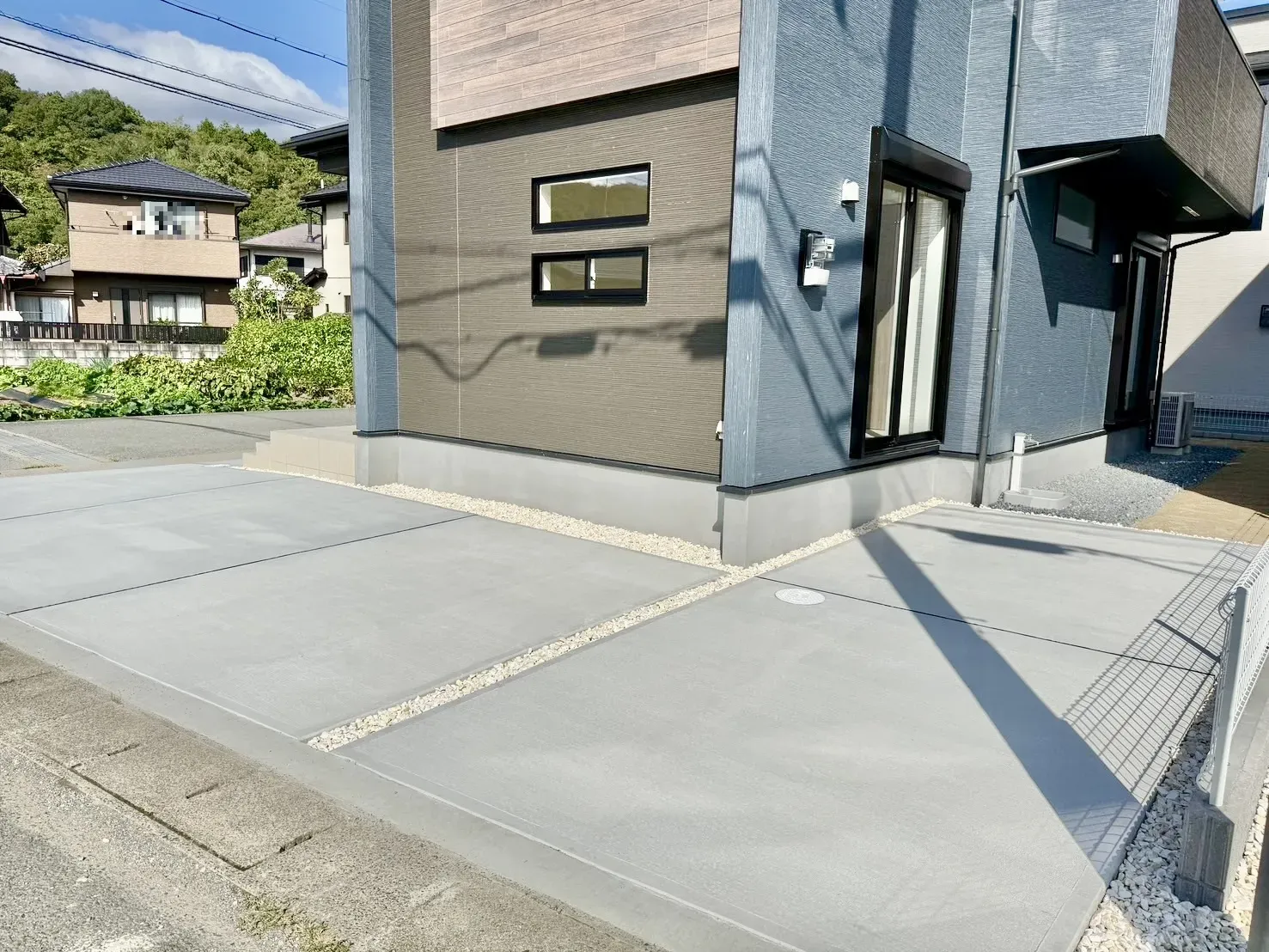 ①号棟】カースぺース3台可能!(※車種による)