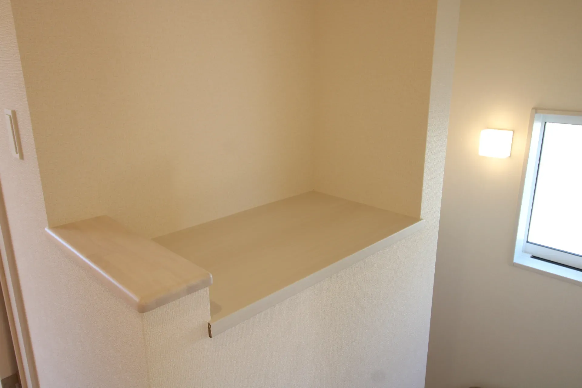 2階廊下カウンター