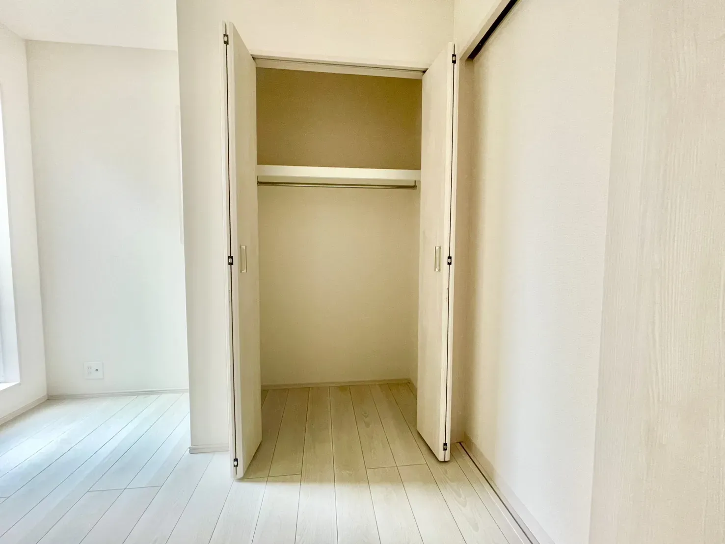 【クローゼット】