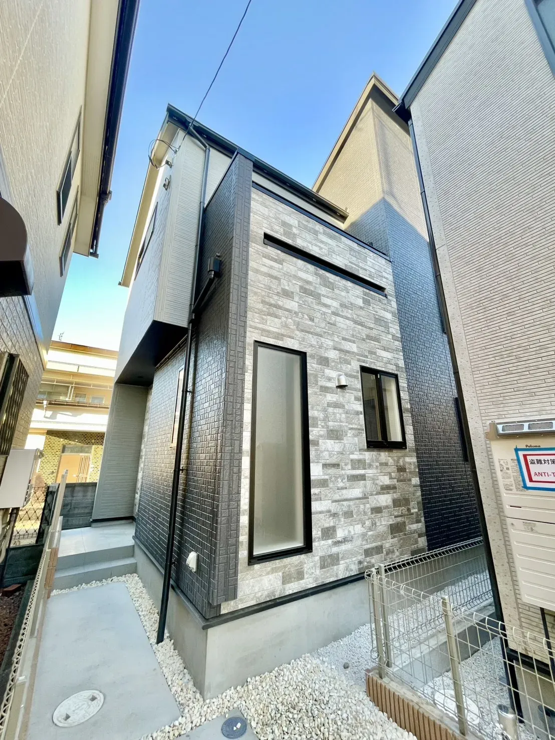 【2号棟:外観写真】