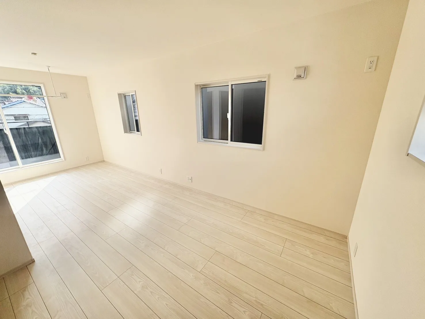 ☆可変式間取り採用洋室(洋室4.71畳+5.25畳)☆