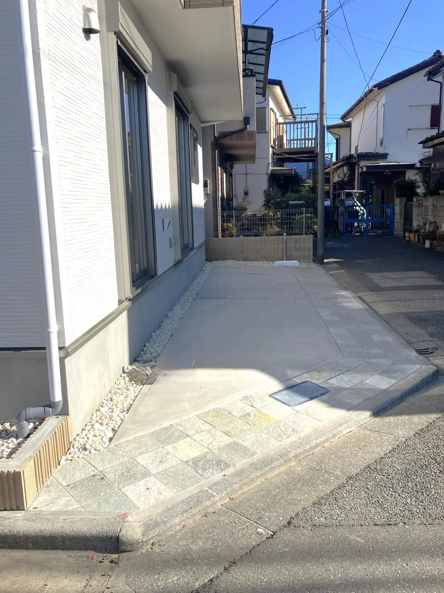 南西の道路に面するカースペース