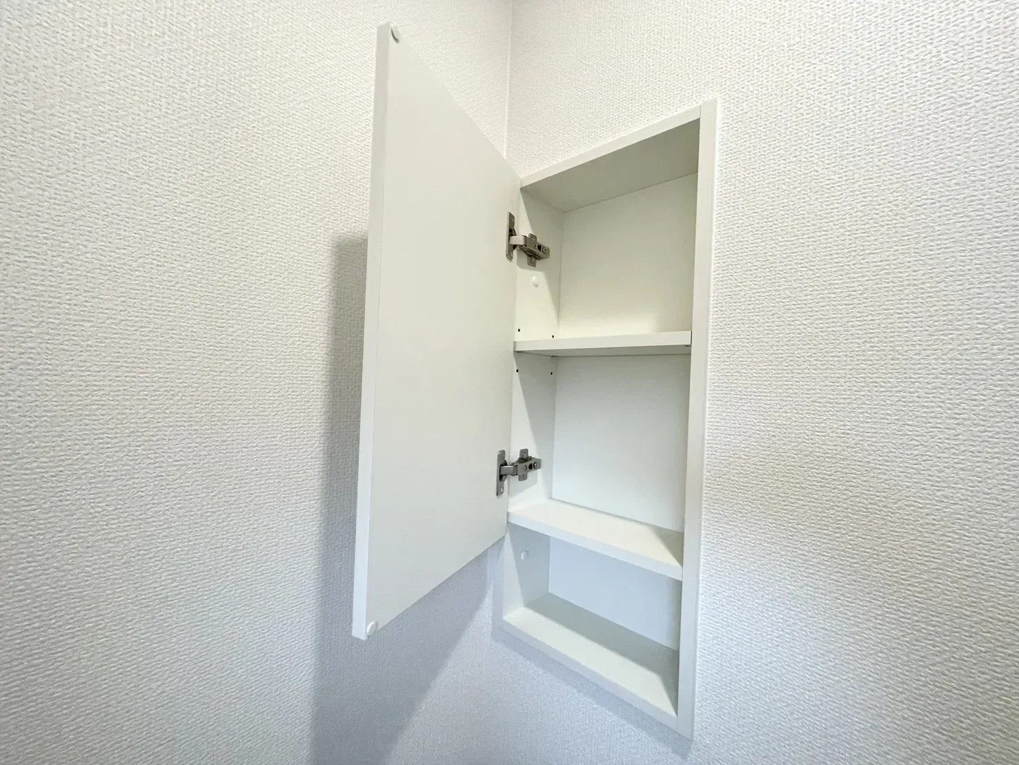 1号棟　トイレ　壁面収納