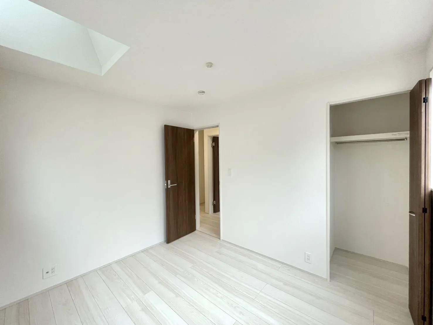 2号棟 居室5.25帖(北側)