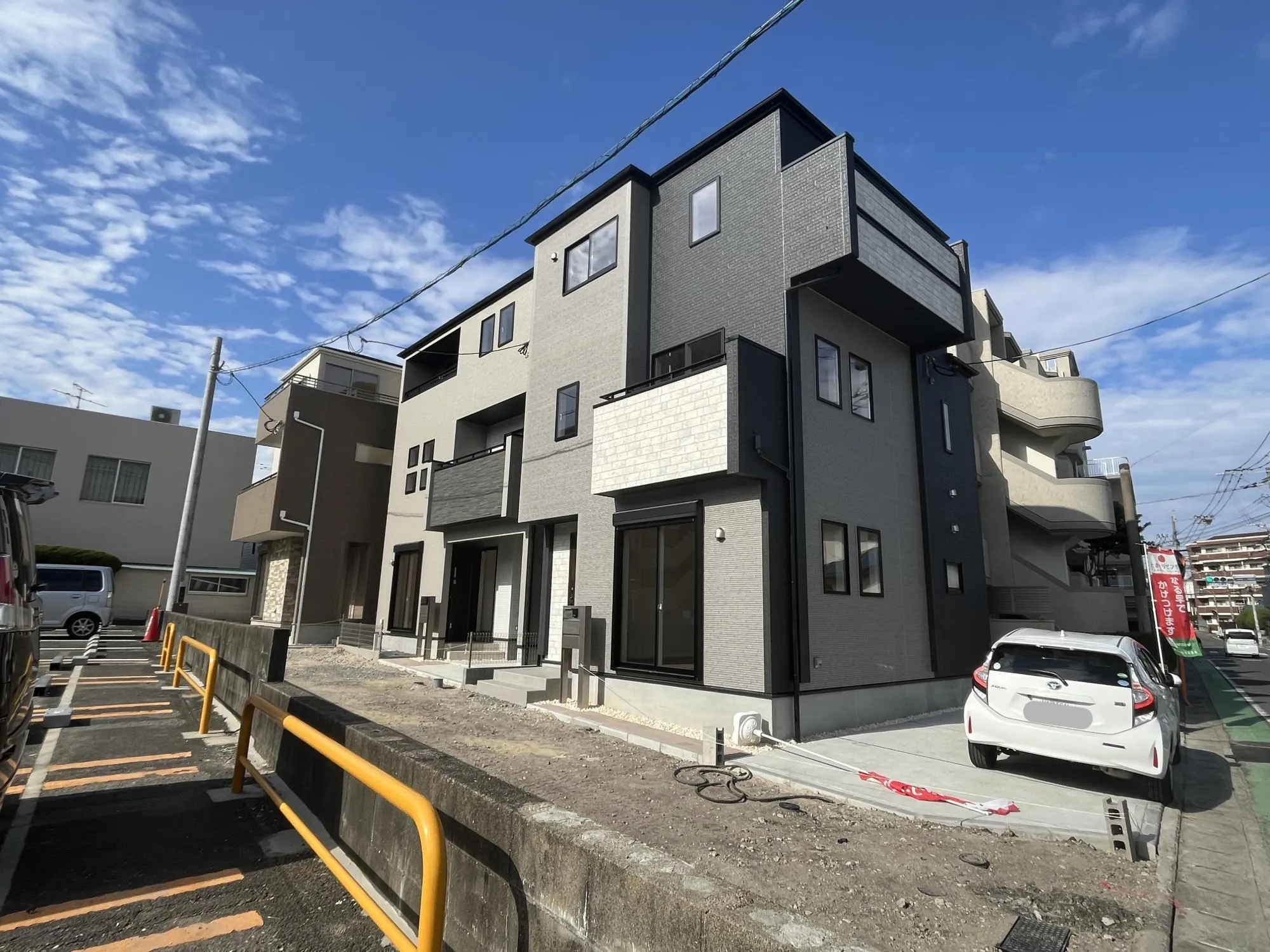 外観　右1号棟・中2号棟・左3号棟