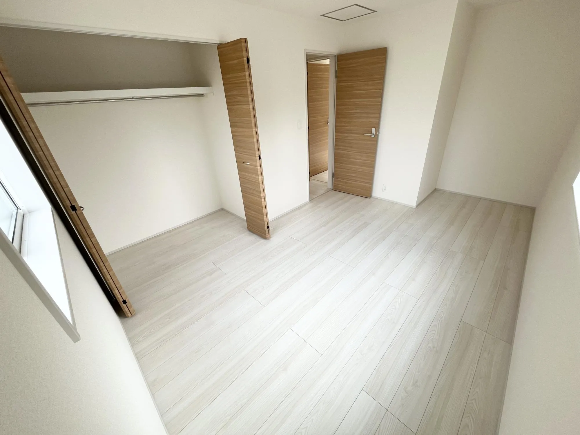 洋室6.75帖　3号棟