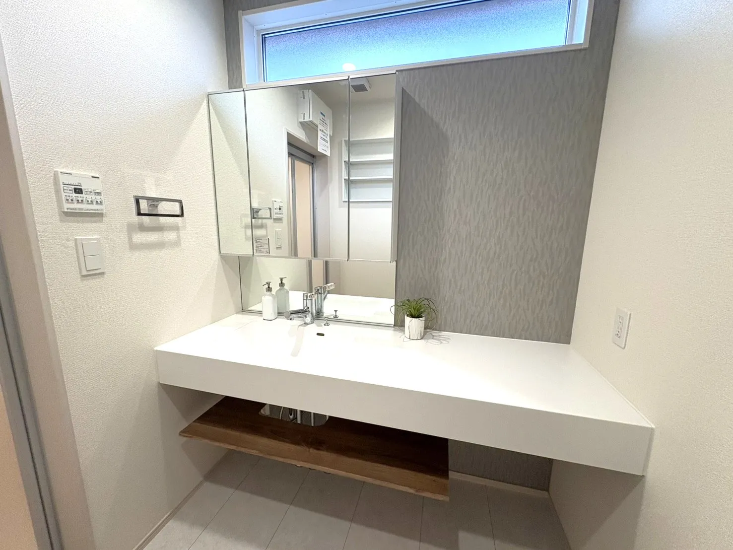 洗面台　①号棟　2025年12月撮影