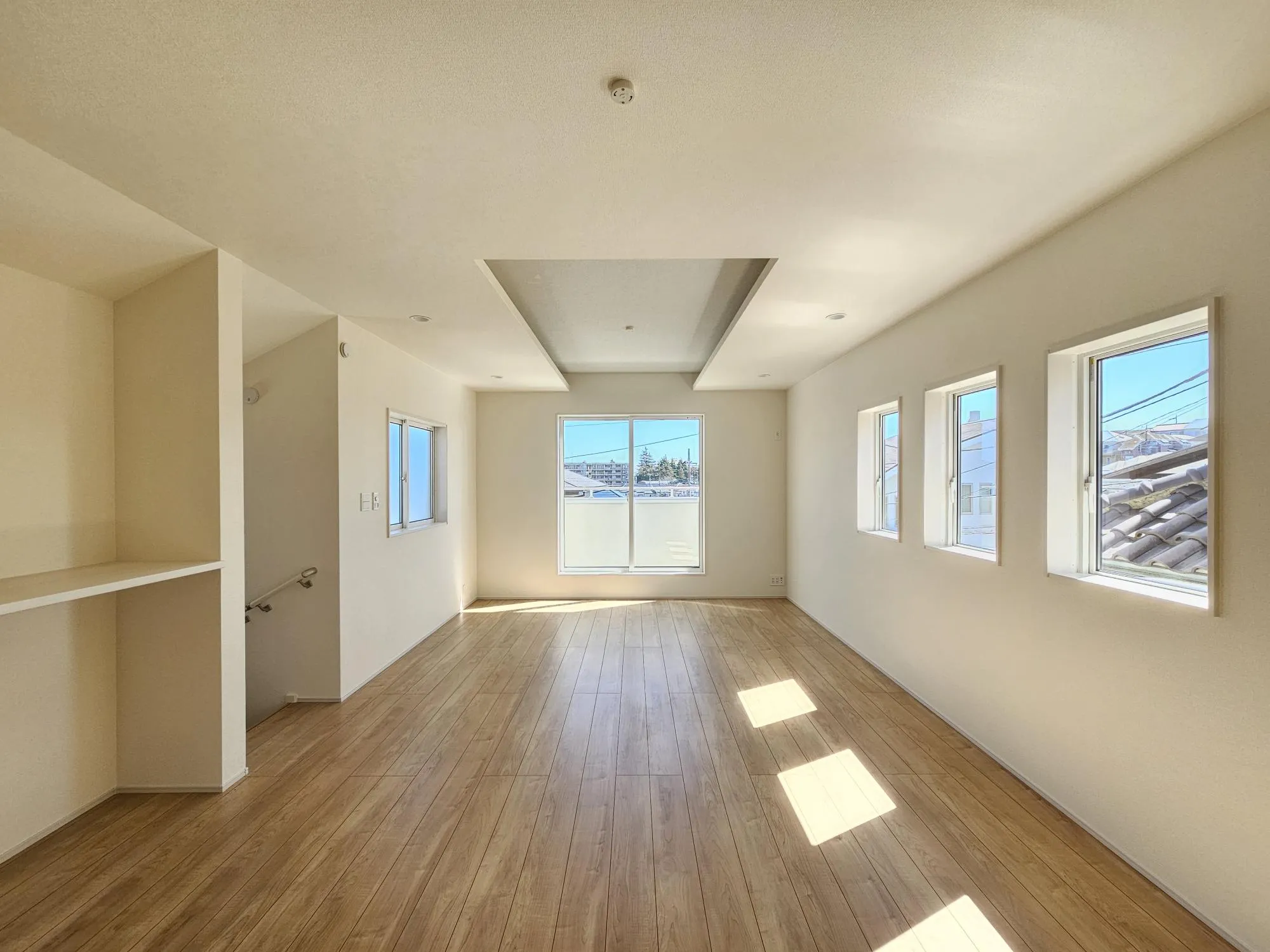 2号棟　LDK(18.5帖)