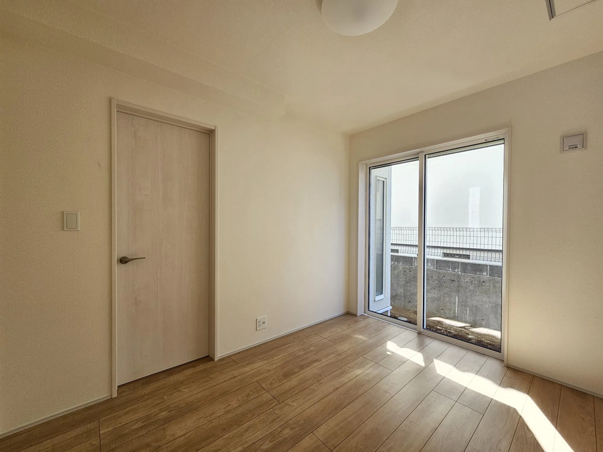 2号棟　洋室②(5.25帖)