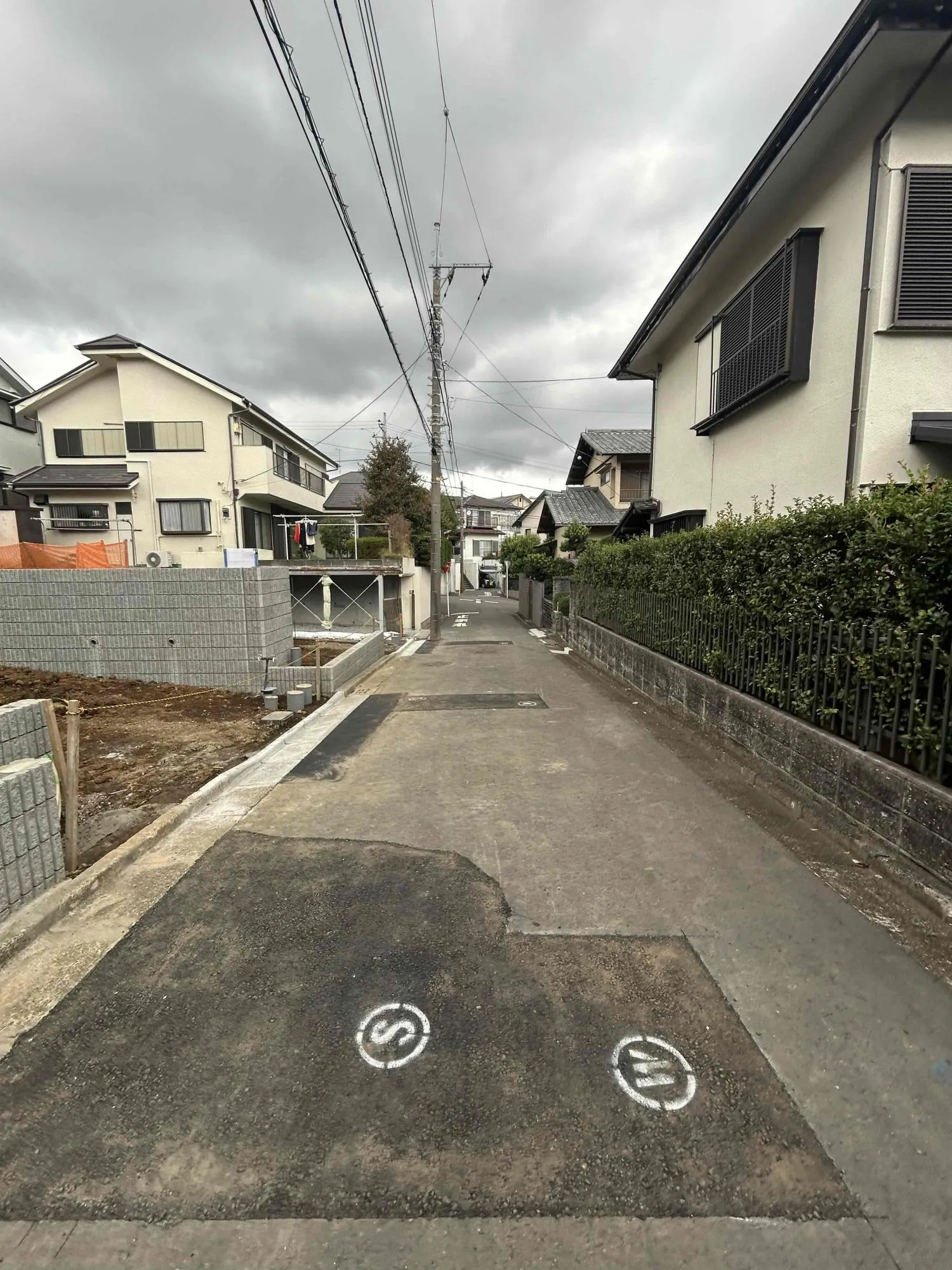 前面道路(東4.4～4.5m公道)