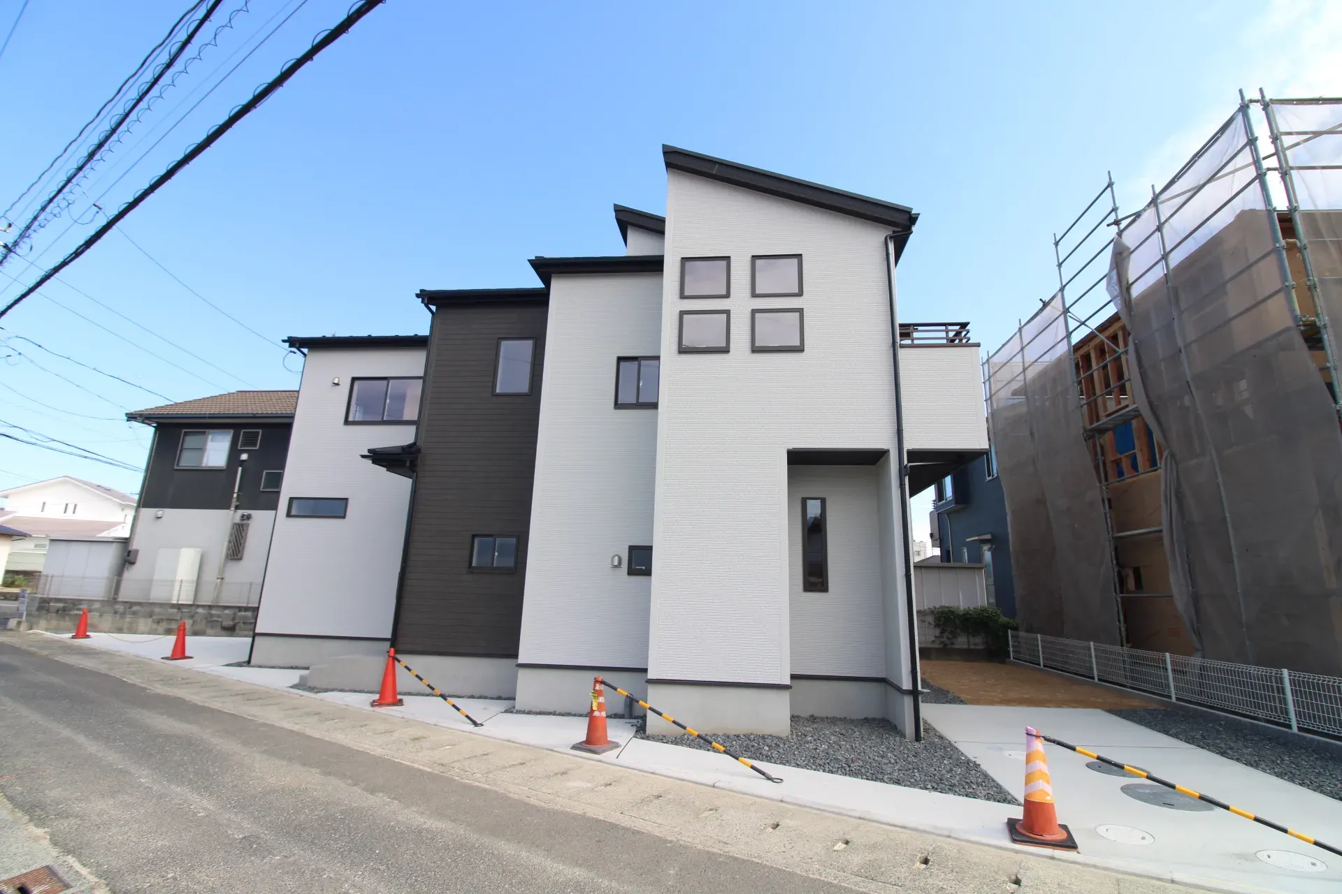 岩国市旭町の「ブルーミングガーデン 岩国市旭町1丁目3棟」（83774044