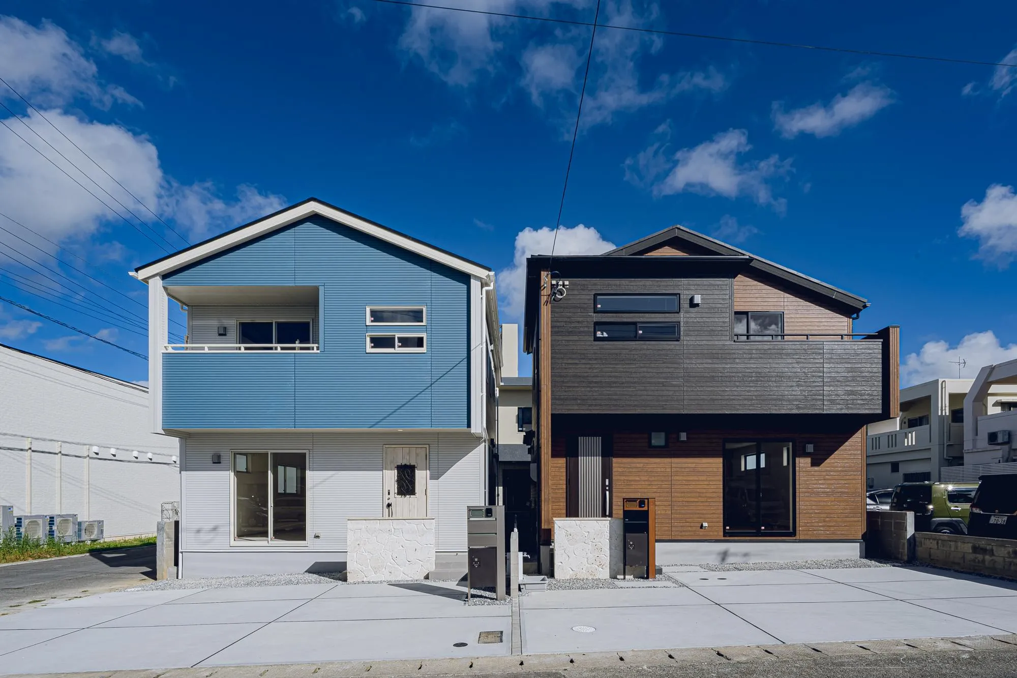 1号棟(左)、2号棟(契約済)