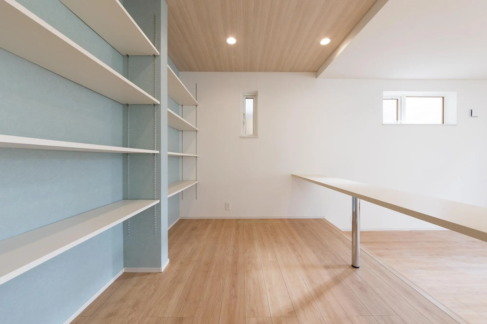 【1号棟】
ワークスペース(3.75J)