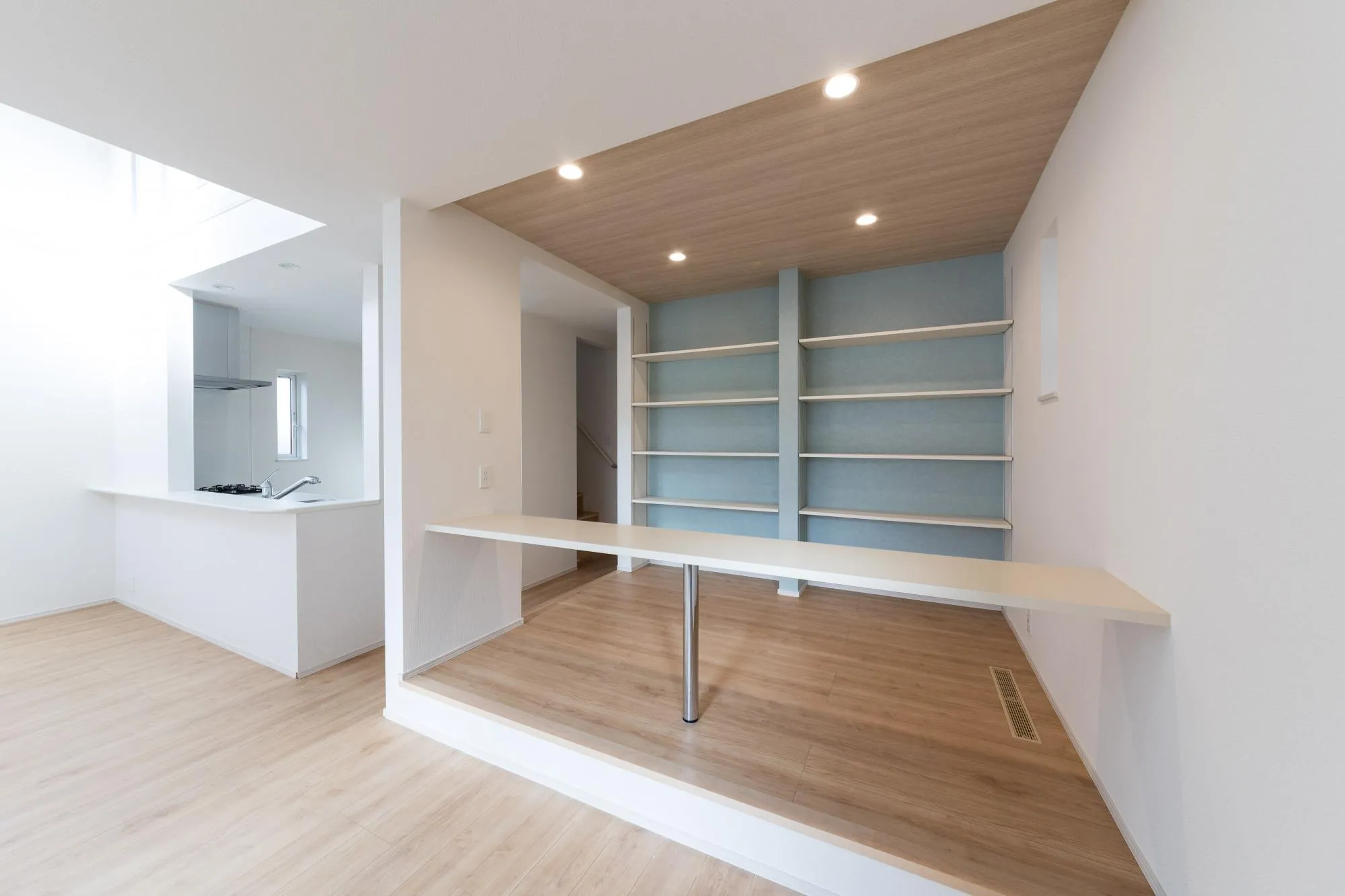 【1号棟】
ワークスペース(3.75J)