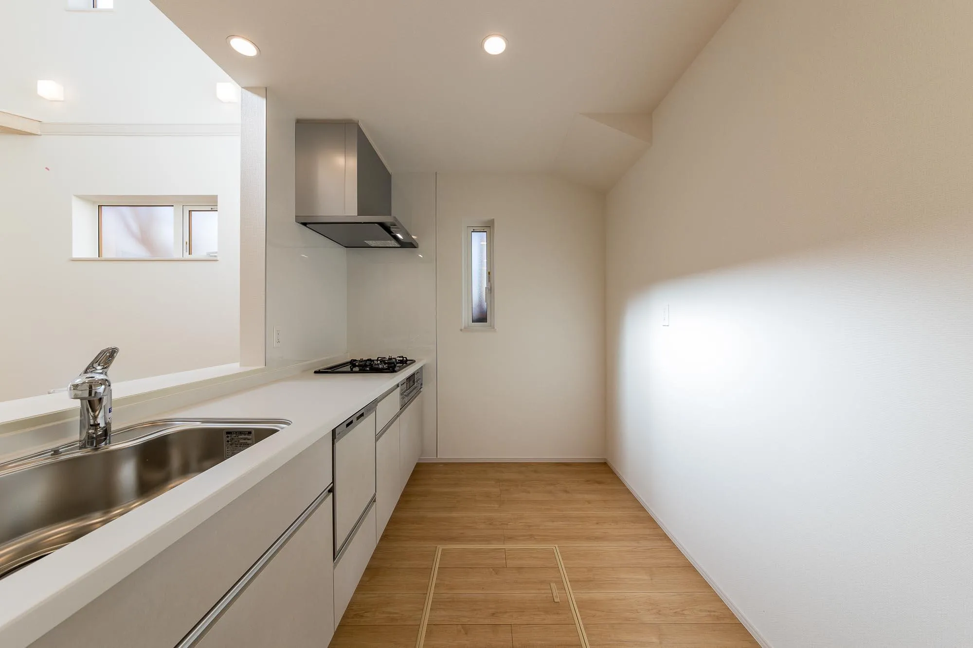 【1号棟】
Kitchen