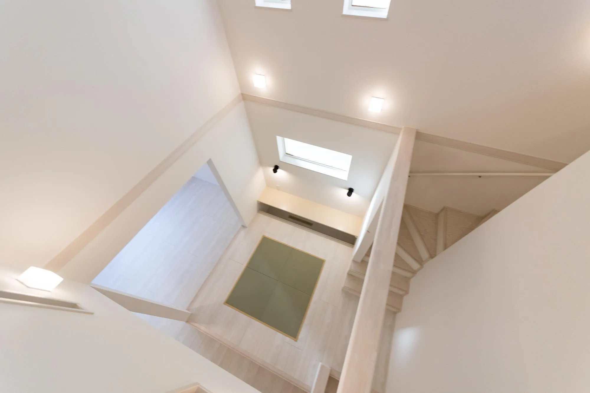 【2号棟】吹抜け