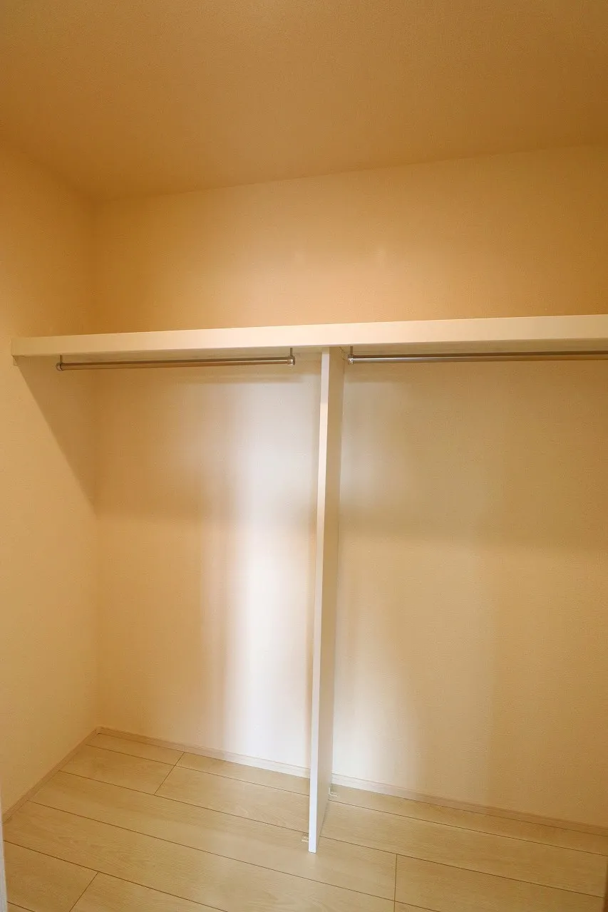 【1号棟ウォークインクローゼット】
