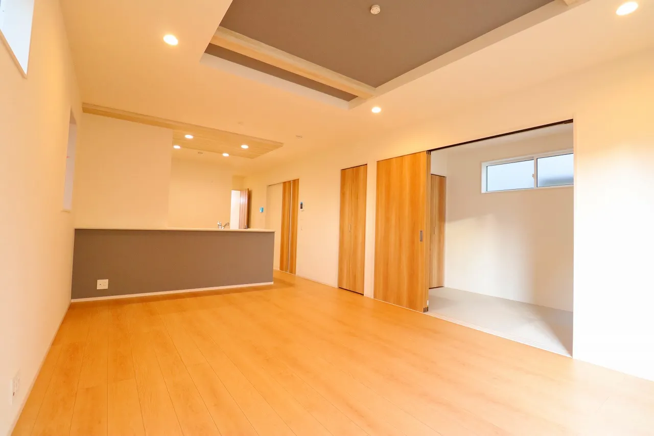 【2号棟LDK/20帖】