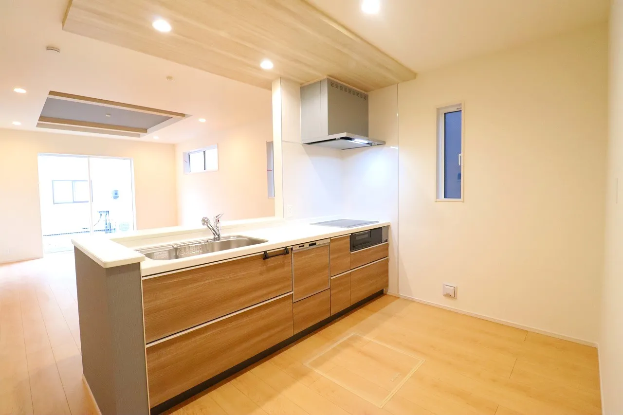 【2号棟キッチン】