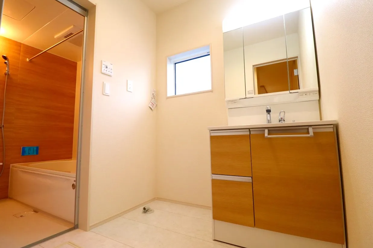 【2号棟洗面所】