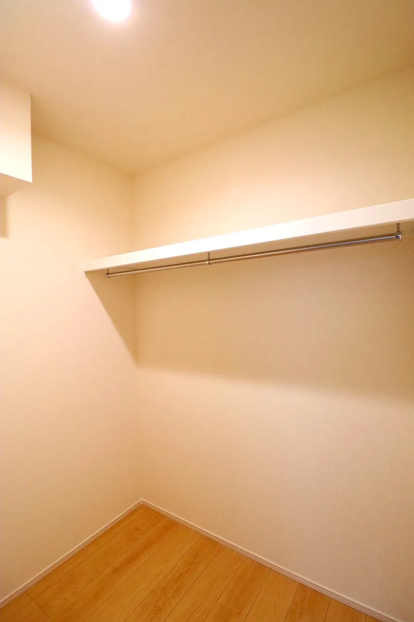 【2号棟ウォークインクローゼット】