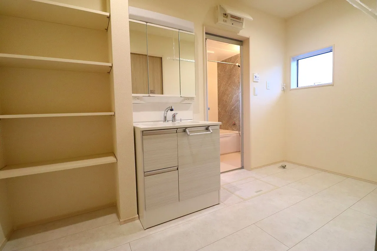 【3号棟洗面所】