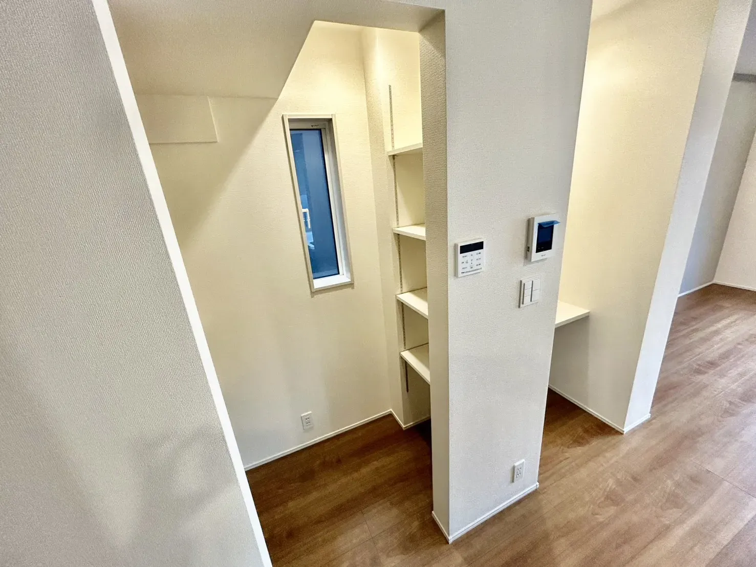 キッチンパントリー:①号棟