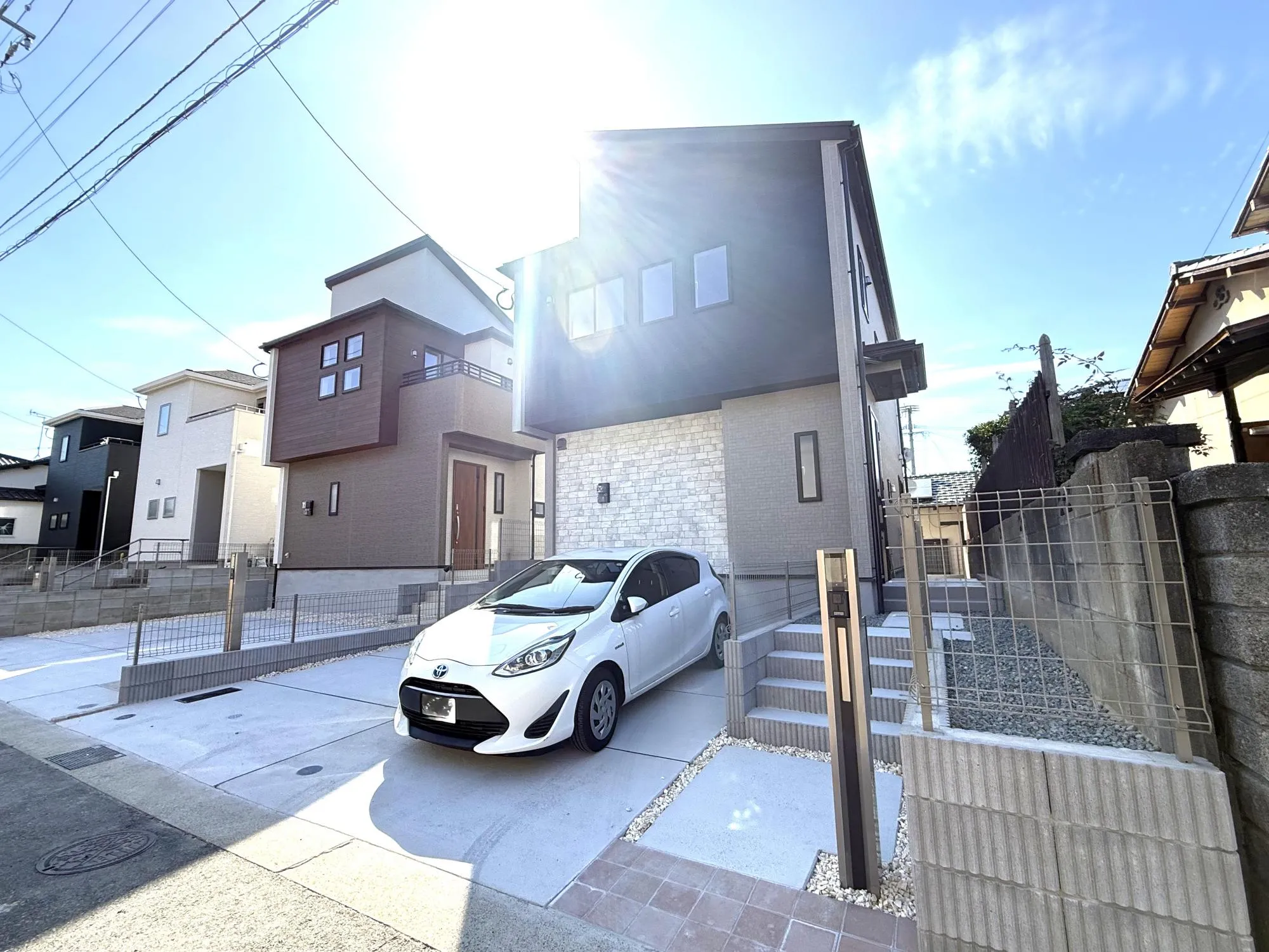 外観　左:②号棟　右:①号棟　2025年11月撮影