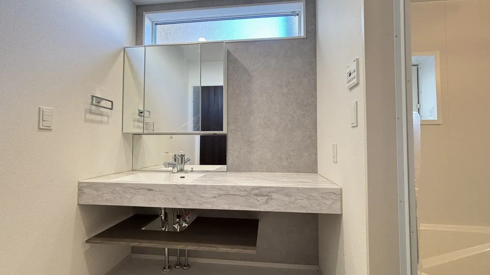 ②号棟　洗面室