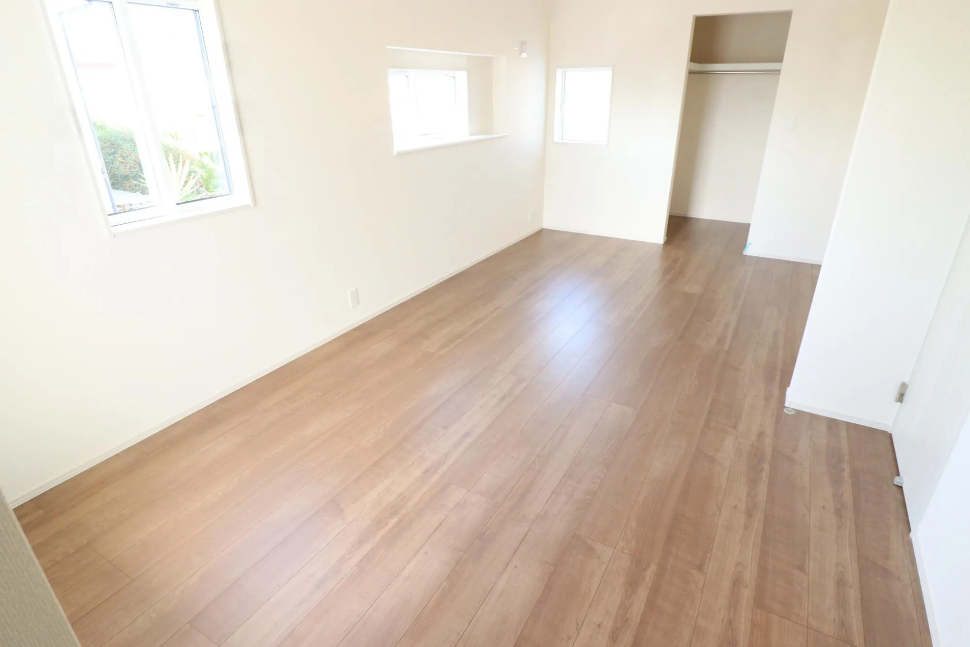 【①号棟/2階洋室】