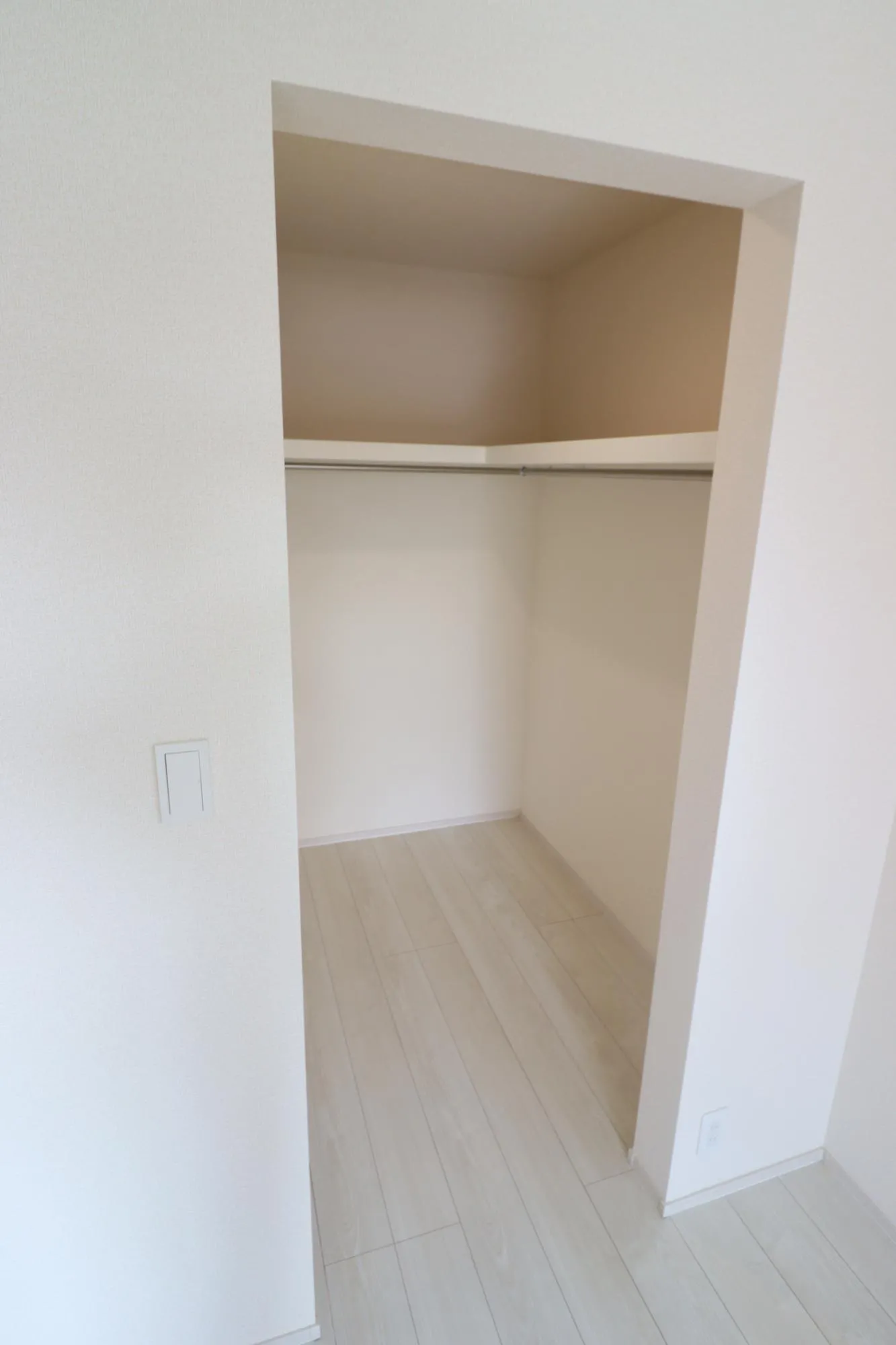 【②号棟/2階収納①】